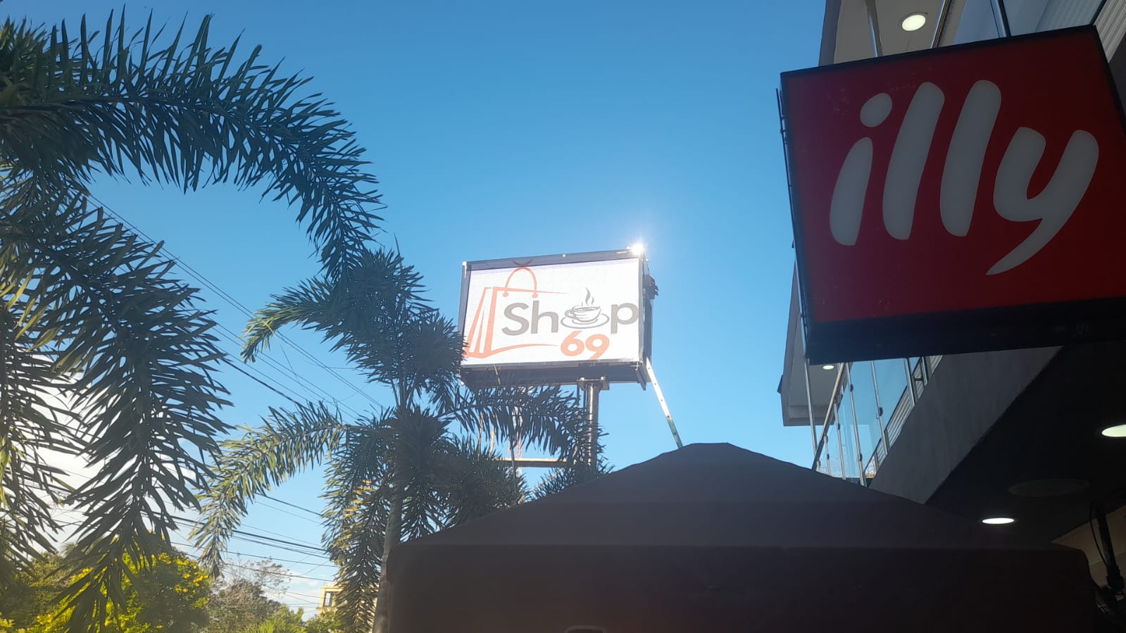 彩尼斯光電戶外P6.67高刷高亮LED顯示屏成功點(diǎn)亮多米尼克共和國